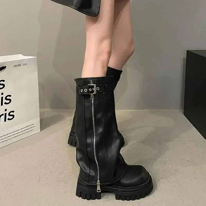 NOUVEAU RICHE Absätze Kniehohe Plateau-Stiefel Absätze Modisch Warm Silhouette Trend