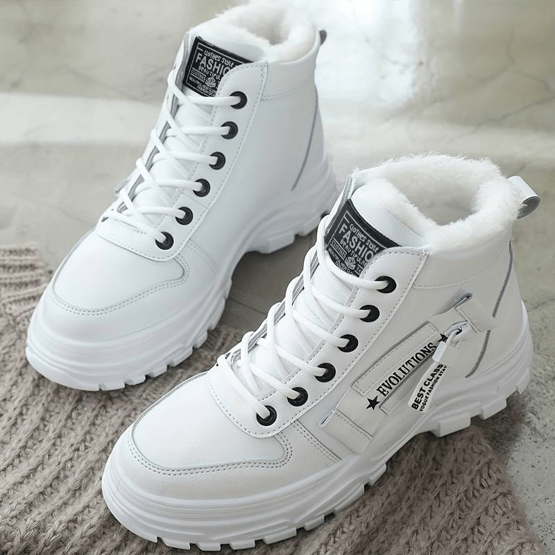 NOUVEAU RICHE Damen Winterstiefel Weiches Futter Warm Robustes Design Weiß