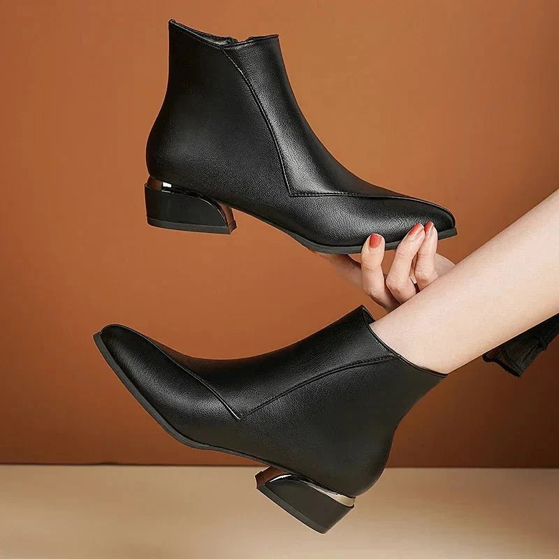 NOUVEAU RICHE Damen Stiefeletten Mit Blockabsatz Stilvoll Bequem Schwarz