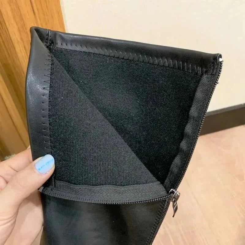 NOUVEAU RICHE Damen Kniehohe Blockabsatz Stiefel Stilvoll Komfort