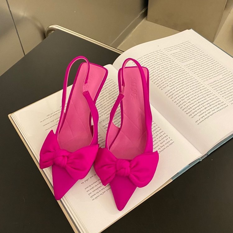 NOUVEAU RICHE Damen Schleifen-Slingback-Absätze Verspielten Schleifen-Detail Rosenrot