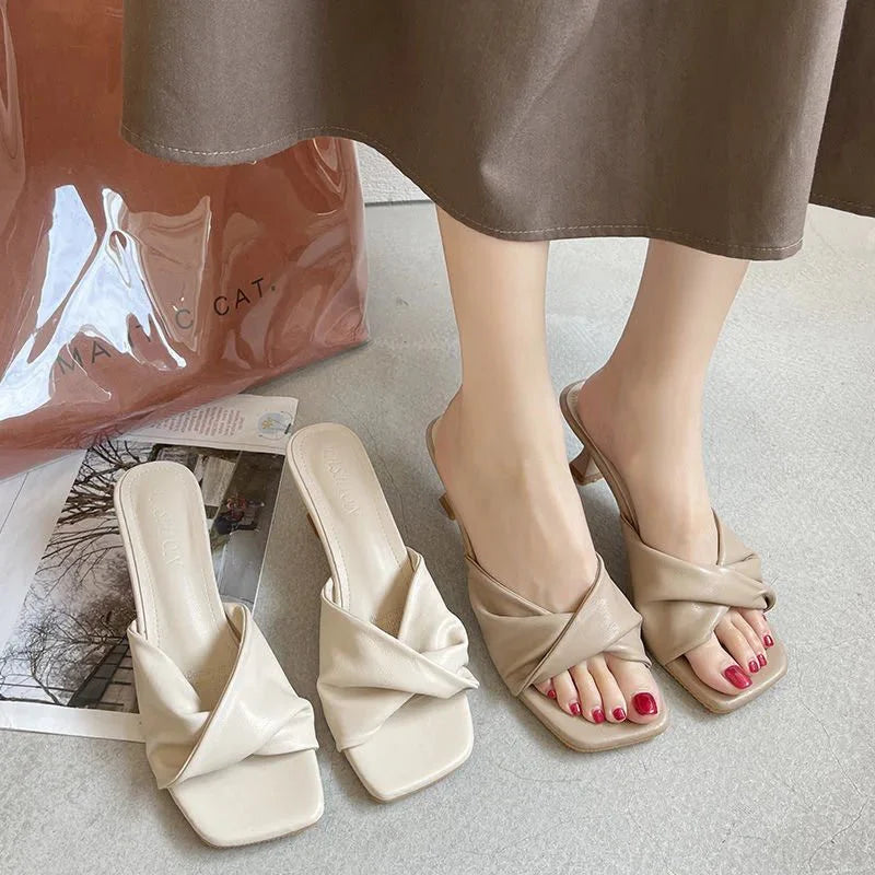 NOUVEAU RICHE Damen Twist Sandalen Mit Absatz Elegant Modern Stilvoll