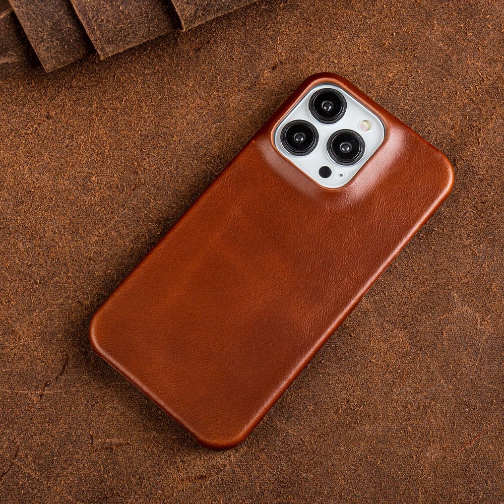 NOUVEAU RICHE Ölwachs-Echtleder Hülle für Apple iPhone - Handgefertigtes Vintage Schutzcase aus Echtem Leder, Schlank & Stoßfest Braun