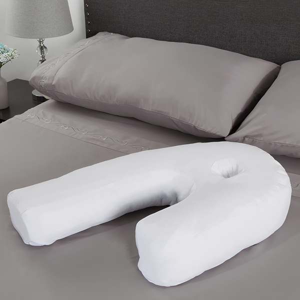 NOUVEAU RICHE Ergonomisches Seitenschläferkissen mit Ohraussparung – Langes Kissen zur Rücken- und Nackenunterstützung – waschbarer Bezug
