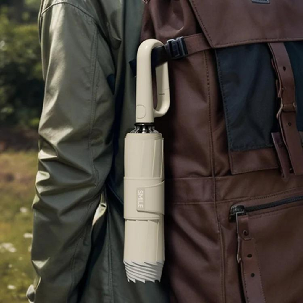 NOUVEAU RICHE Ultra windfester Regenschirm – Sturmfester Schirm mit reflektierenden Details, kompakt, 4 Farben