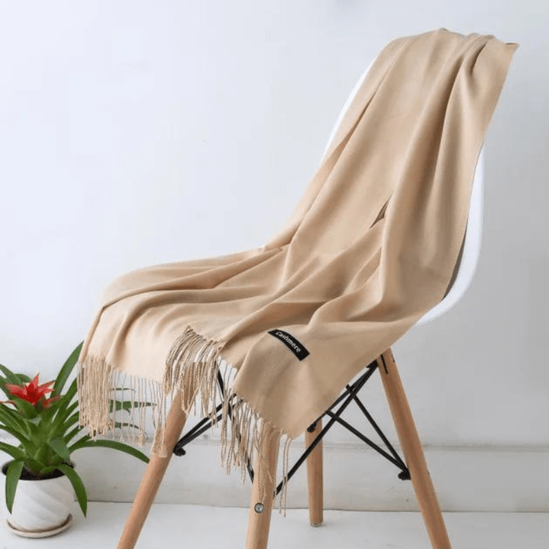 NOUVEAU RICHE Warmer Damenschal – Weicher Winterschal für Damen in über 30 Farben, elegant & zeitlos – Amore Beige