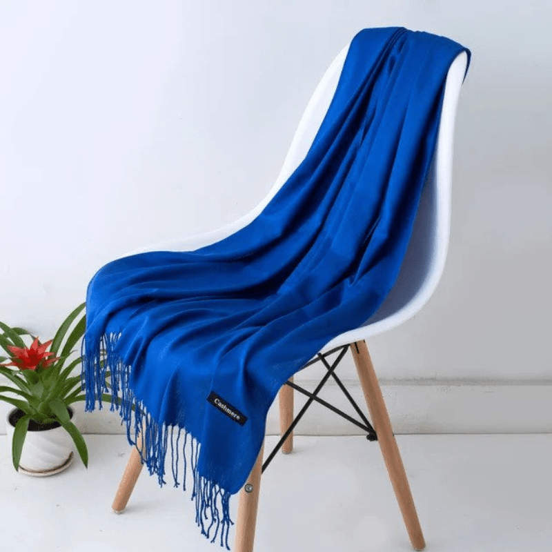 NOUVEAU RICHE Warmer Damenschal – Weicher Winterschal für Damen in über 30 Farben, elegant & zeitlos – Amore Blau