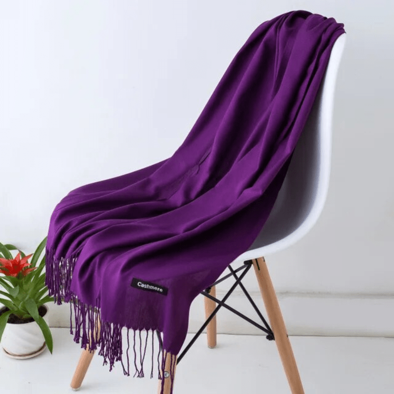 NOUVEAU RICHE Warmer Damenschal – Weicher Winterschal für Damen in über 30 Farben, elegant & zeitlos – Amore Dunkelviolett
