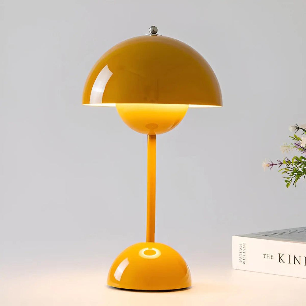 NOUVEAU RICHE Buijou - Skandinavische Designer-Tischlampe für ambient Beleuchtung Orange