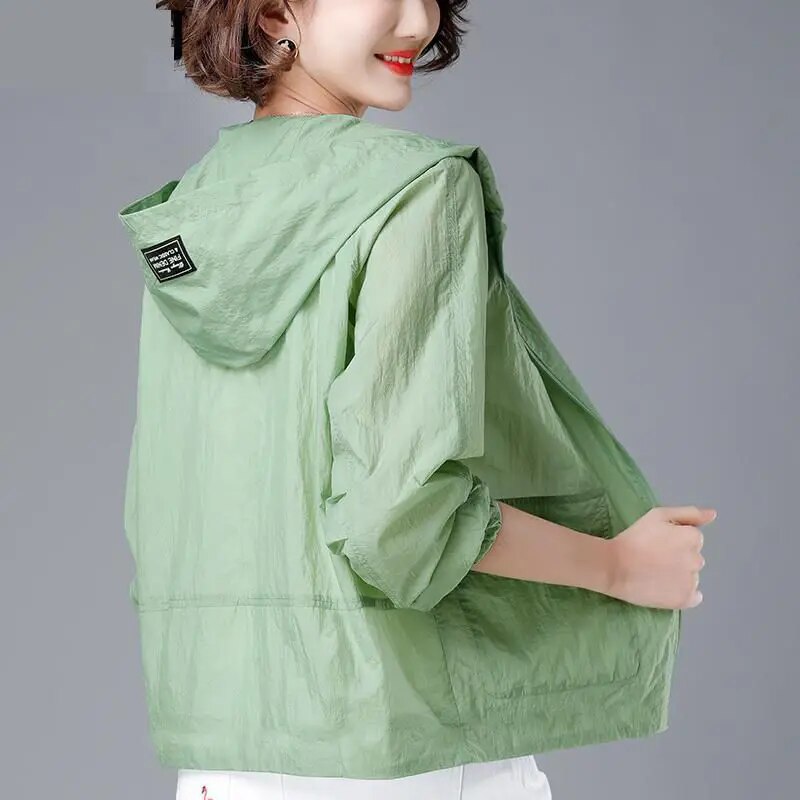 NOUVEAU RICHE Damen Winddichte Regenjacke Mit Kapuze Lockere Passform Grün