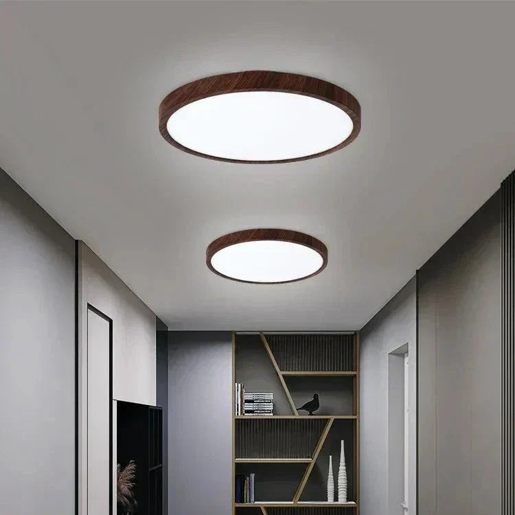 NOUVEAU RICHE Ultraflache runde Deckenleuchte aus Walnussholz – Flache LED Deckenlampe in Holzoptik, einstellbares Licht, Ø 30 oder 40 cm