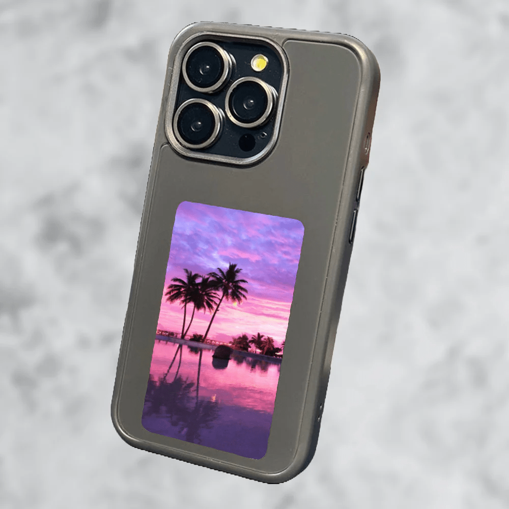 NOUVEAU RICHE Interaktive Foto-iPhone-Hülle – Personalisierte Handyhülle mit NFC-Display, Foto per App wechseln, iPhone 13–15 – PixelShell Grau