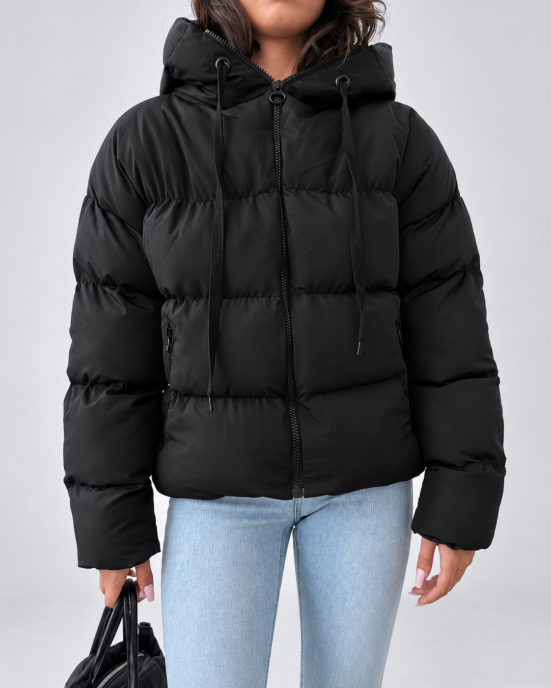 NOUVEAU RICHE Oversized Pufferjacke Damen mit Kapuze – Gesteppte Winterjacke mit Reissverschluss, Seitentaschen & Rippbündchen, Schwarz, S-XL – Luna
